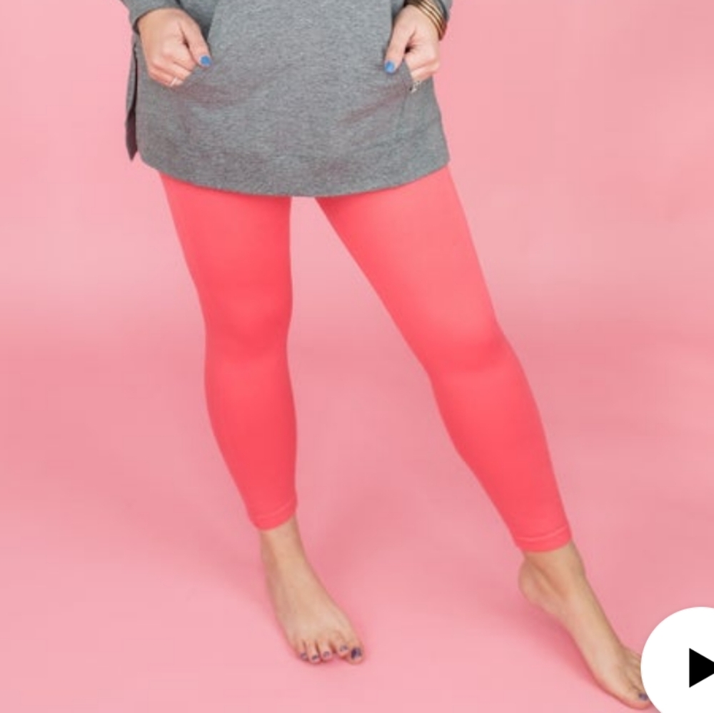 Mono B NWT neon coral ribbed leggings size Medium